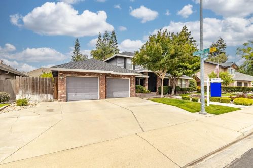 3917 St Nicholas Dr, Modesto, CA 95356-2447