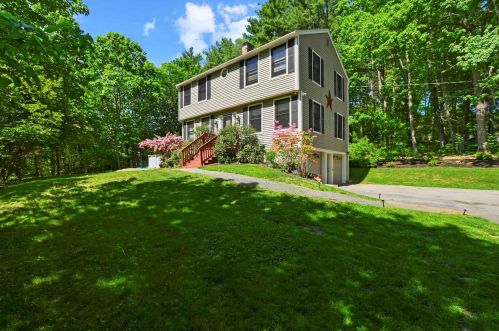 44 Tolend Rd, Dover, NH 03820-5501