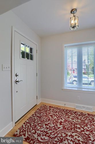 1518 Sunset Ave, Lancaster PA  17601-4328 exterior