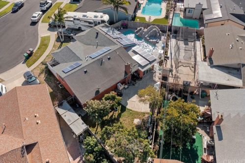 2422 Joane Way, Santa Ana, CA 92704-5623