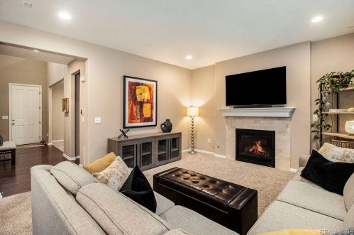 7351 Old Hammer Way, Aurora CO  80016-6115 exterior