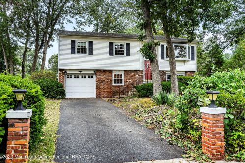 235 Bayville Ave, Berkeley Township, NJ 08721-1050