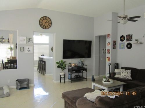 31950 Monique Cir, Temecula, CA 92591-6950