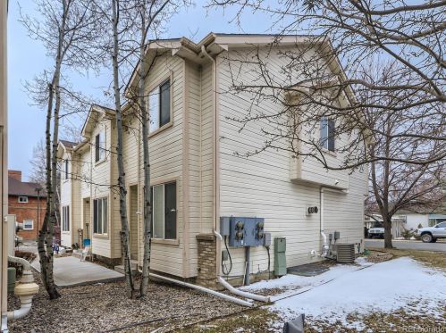 954 Monroe Ave, Loveland CO  80537-4945 exterior