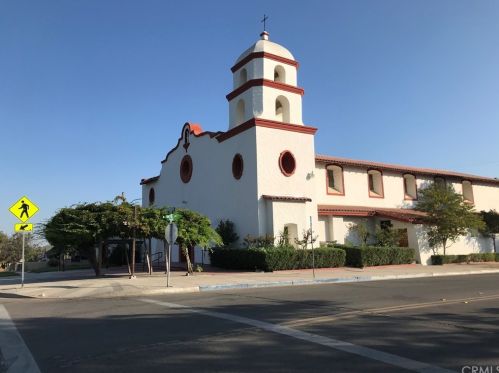 819 Pottle Ave, Fresno, CA 93706-3720