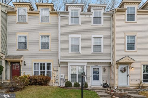 9666 Hastings Dr, Columbia, MD 21046-1915
