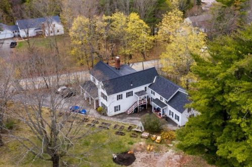 73 Noble St, Somersworth, NH 03878-2627