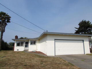 1230 Hilfiker Dr, Arcata, CA 95521-5112