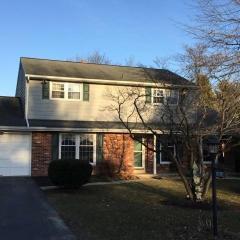 1818 Larchmont Ln, Lancaster, PA 17601-5023