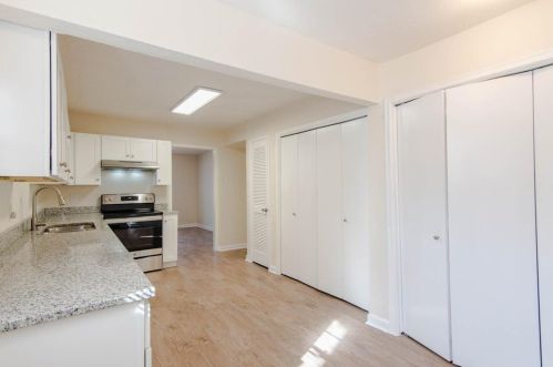 2006 Woodnote Ln, Garland TX 75040-5951 exterior