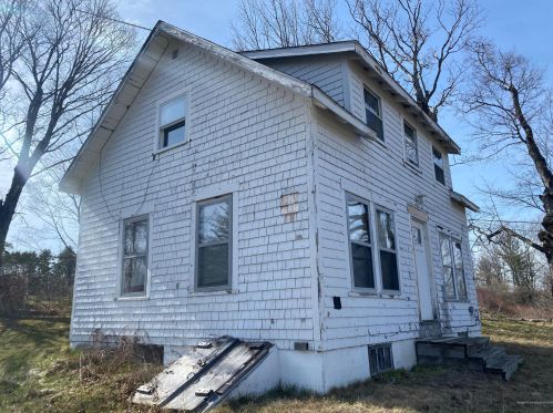 4 Burgess Rd, Elliottsville Township, ME 04443-6312