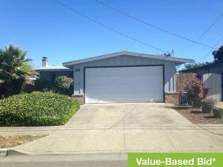 560 Celia St, Hayward, CA 94544-5818