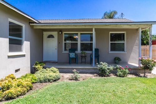 3835 Stansell Dr, Riverside CA  92501-1841 exterior