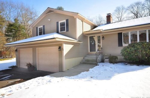 38 Borrup Rd, East Windsor, CT 06088-9605