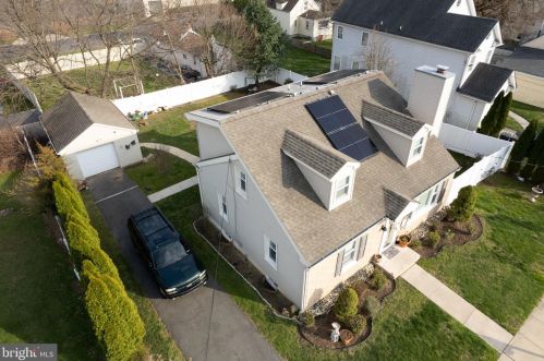 132 Robbins Ave, Trenton NJ 08638-3719 exterior