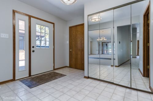 11656 Brookside Dr, Palos Park, IL 60464-1080