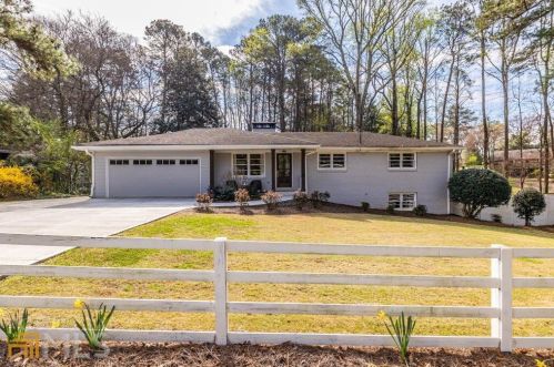 436 Concord Rd, Smyrna GA  30082-3225 exterior
