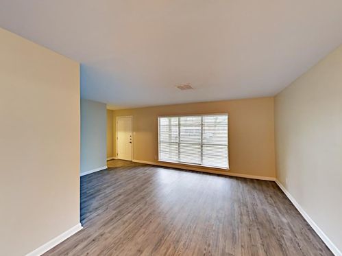 1704 Thompson St, Conroe TX  77301-1983 exterior