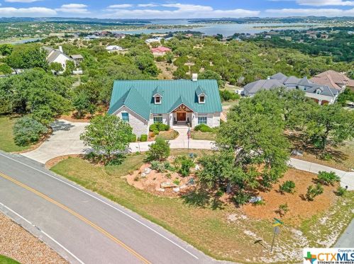 1009 Bluewater Pl, Spring Branch TX 78070-5485 exterior