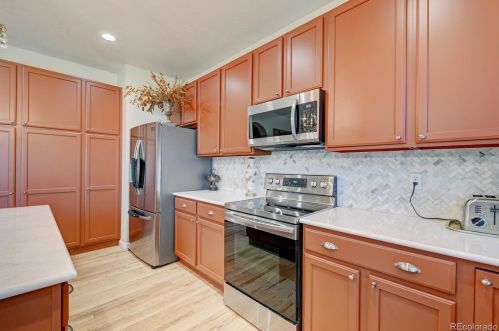 15655 Kettle Pl, Englewood CO  80112-4748 exterior