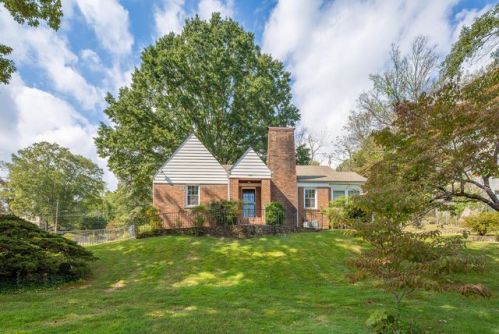 201 Seminole Dr, Chattanooga, TN 37411-2610