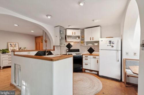 6349 Mccallum St, Philadelphia PA  19144-2551 exterior