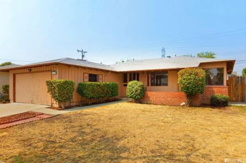1657 Eastori Pl, Hayward, CA 94545-3508