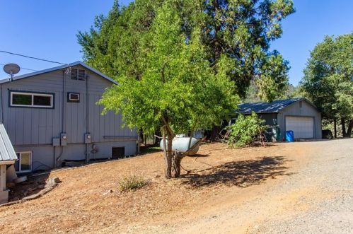 4980 Ponderosa Way, Midpines, CA 95345-9705