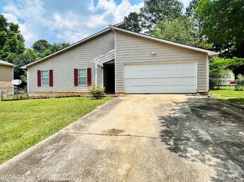5952 Dan Dr, Ellenwood, GA 30294-4066