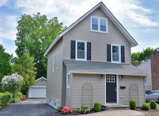 134 Kings Rd, Madison, NJ 07940-2125