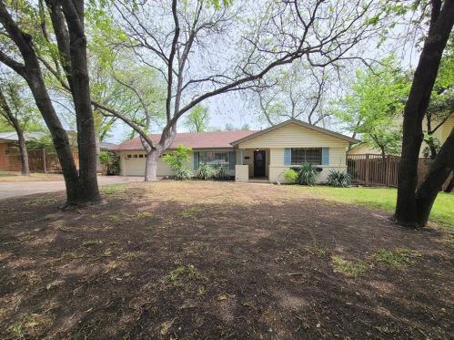 4109 Springbranch Dr, Fort Worth TX  76116-7621 exterior