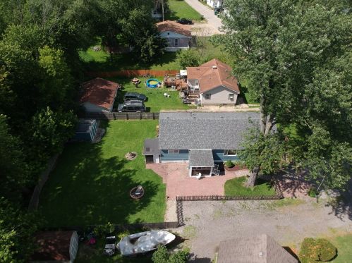 42590 Forest Ln, Antioch, IL 60002-9211