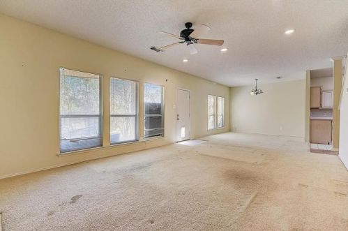 5187 Mdw Ct, Fort Worth TX  76112-3865 exterior