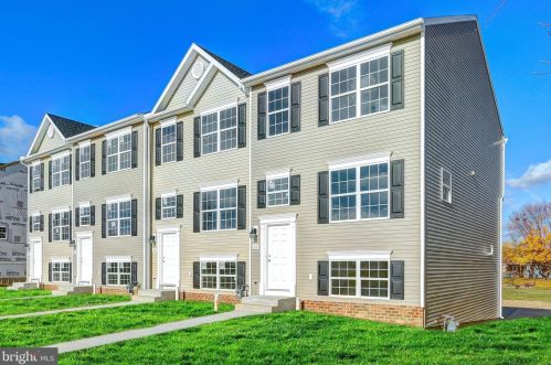 22 Heights Ave, Hanover PA  17331-3301 exterior