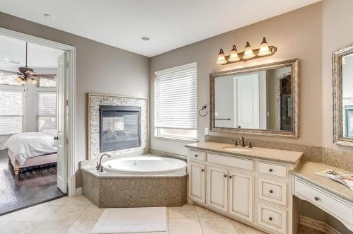 7401 Brightwater Rd, Fort Worth TX  76132-4325 exterior