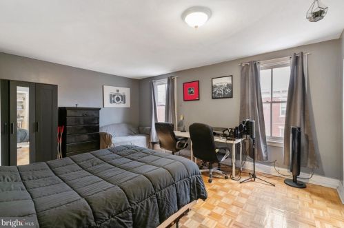 627 16th St, Philadelphia PA  19130-3415 exterior