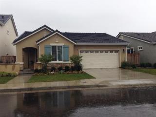 3570 Buckingham Ave, Clovis, CA 93619-7219