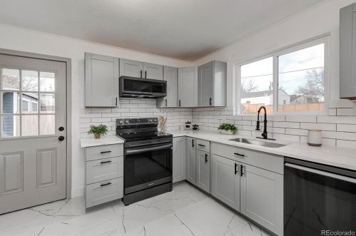 995 King St, Denver CO  80204-3112 exterior