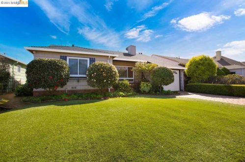 615 Trenton Way, Burlingame, CA 94010-2736