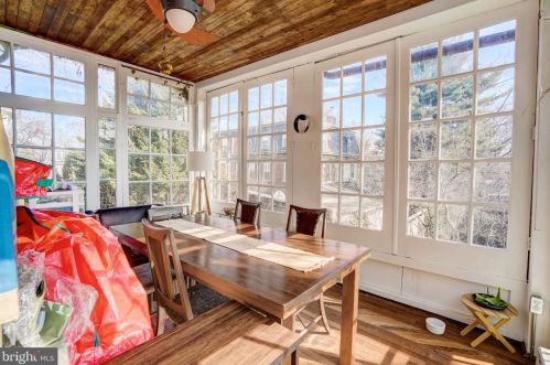 437 44 St, Philadelphia PA 19104-2910 exterior