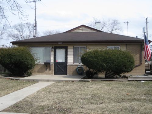 1377 Imperial Ave, Calumet City, IL 60409-5919