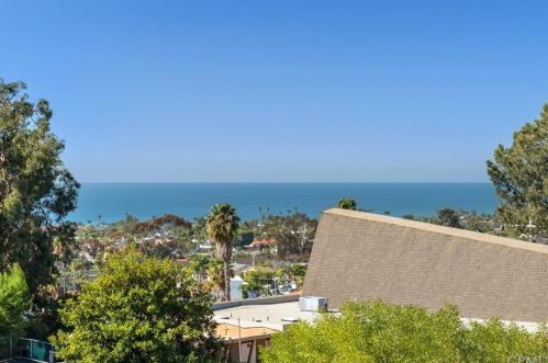 2301 Calle La Serna, San Clemente, CA 92672-3202
