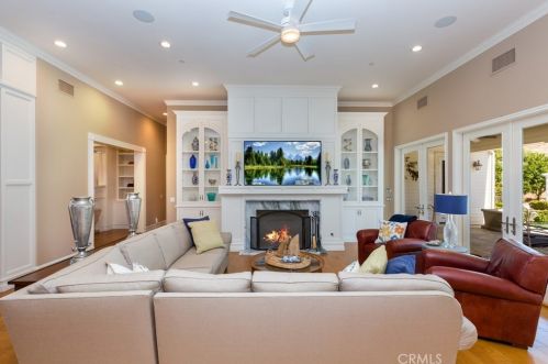 1015 Tiger Tail Dr, Riverside CA  92506-5423 exterior