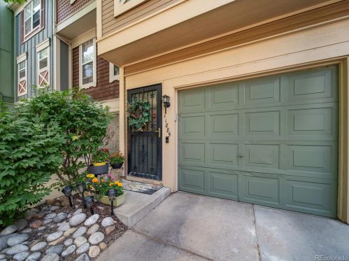 11885 Kepner Dr, Aurora CO 80012-3284 exterior