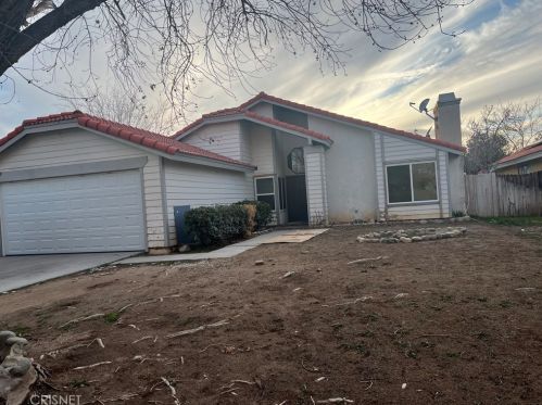44629 Pinon Springs Dr, Lancaster, CA 93535-3412