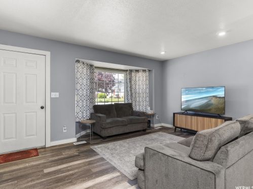 304 25, Clearfield, UT 84015-9264