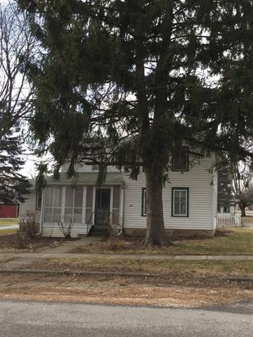 245 Hickory St, Mcgirr, IL 60556-9839