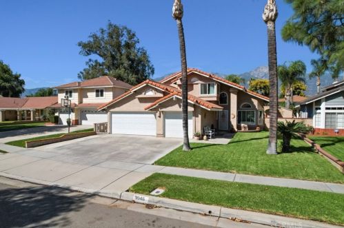 9946 Mangrove St, Rancho Cucamonga, CA 91730-1546