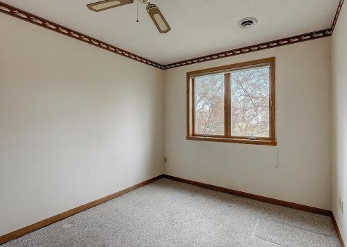 3727 Gershwin Ln, Saint Paul MN  55128-2944 exterior