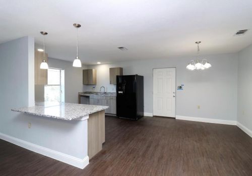 624 Fort Worth St, Midlothian TX  76063-2180 exterior